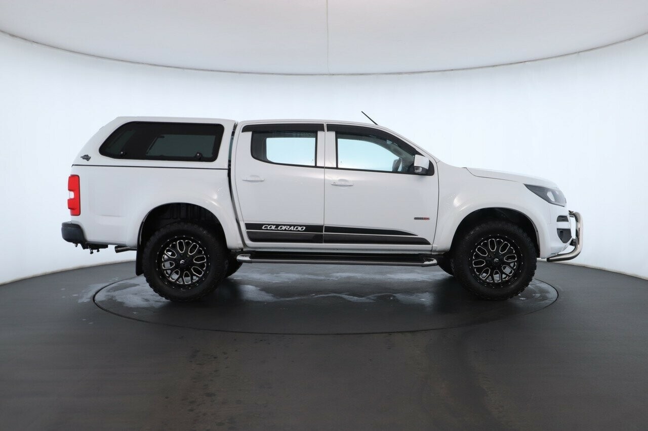 Holden Colorado image 3
