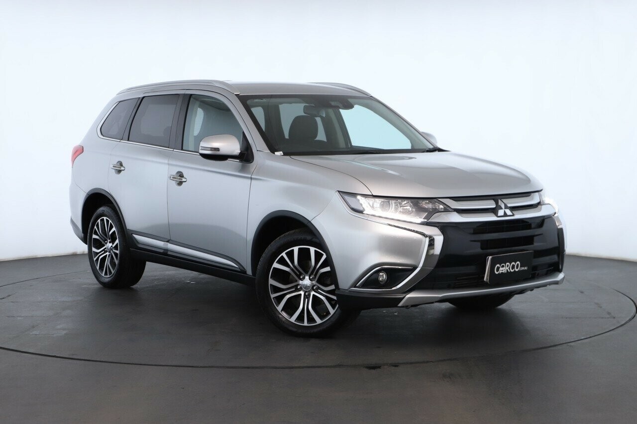 Mitsubishi Outlander image 1