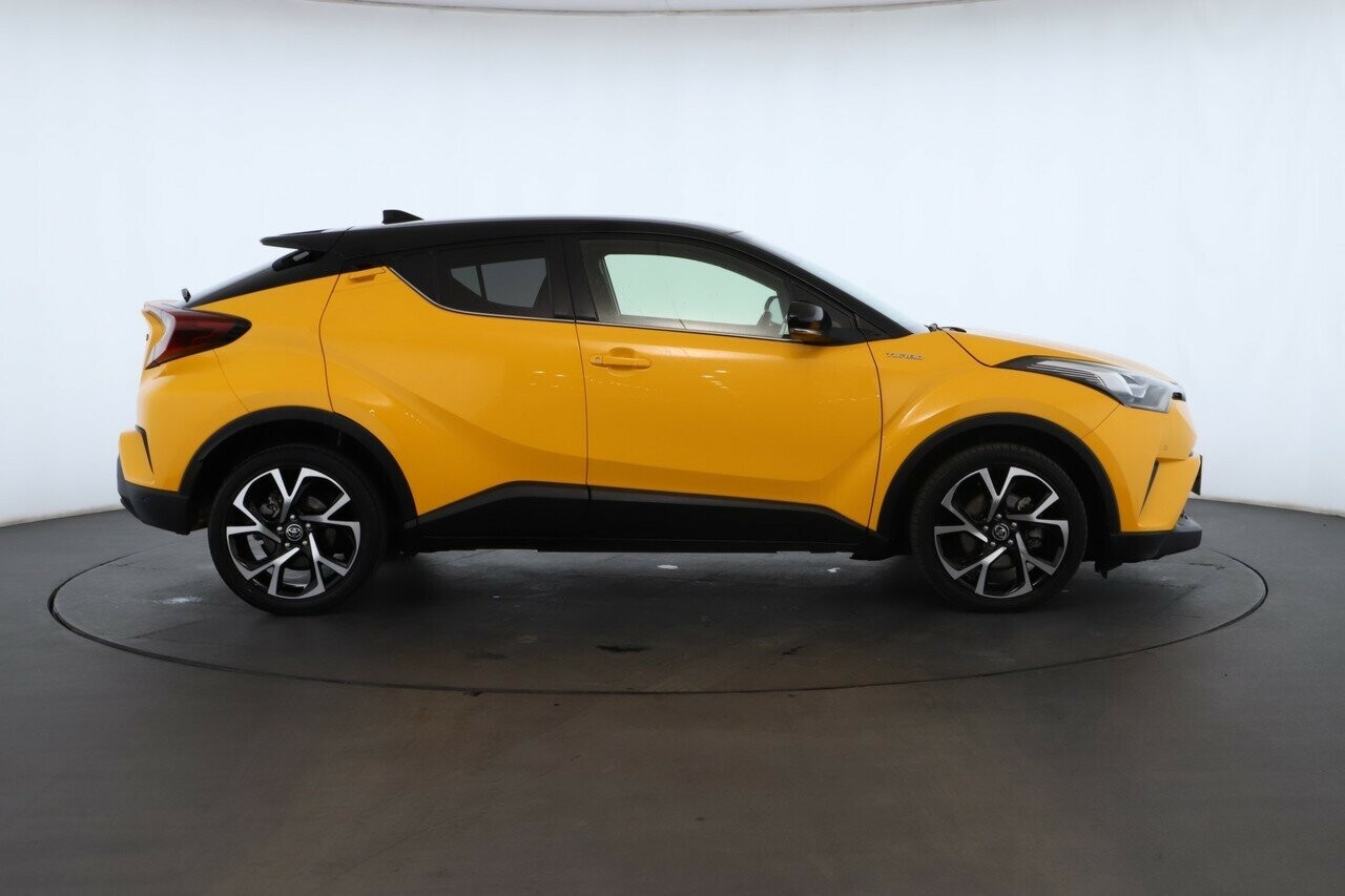 Toyota C-hr image 3