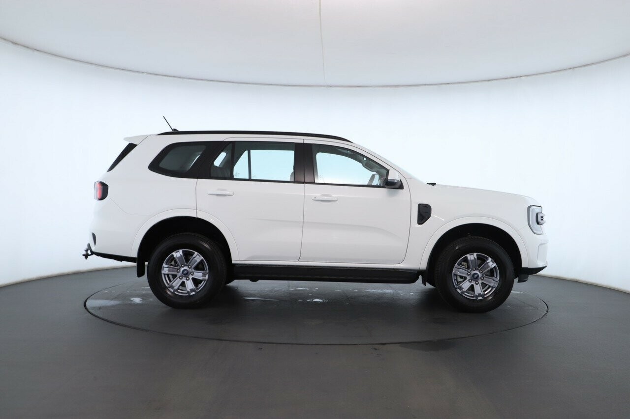 Ford Everest image 3