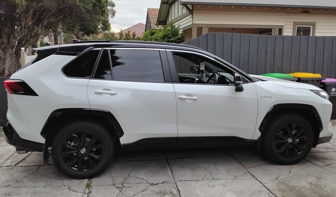 Toyota Rav4 image 1