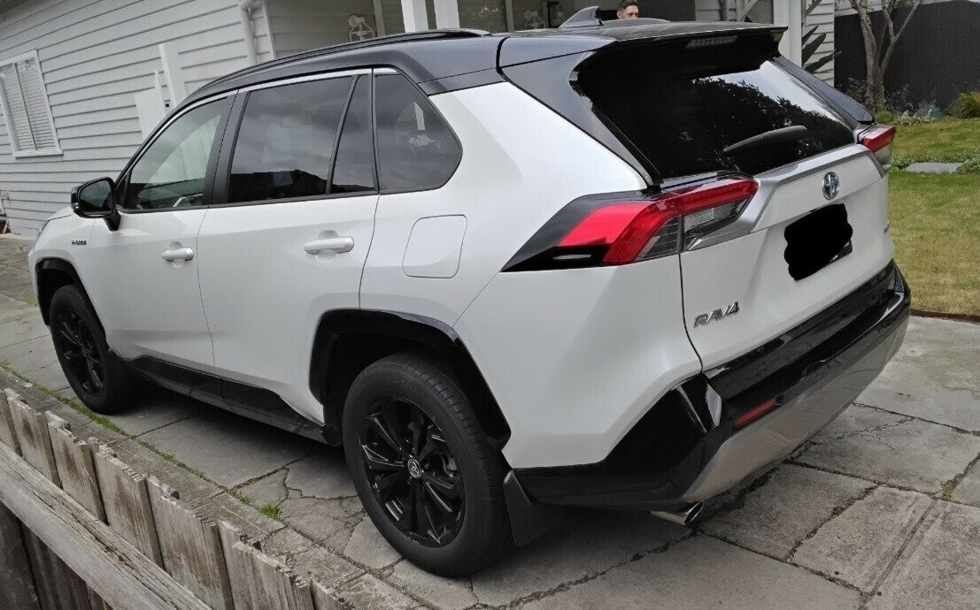 Toyota Rav4 image 3