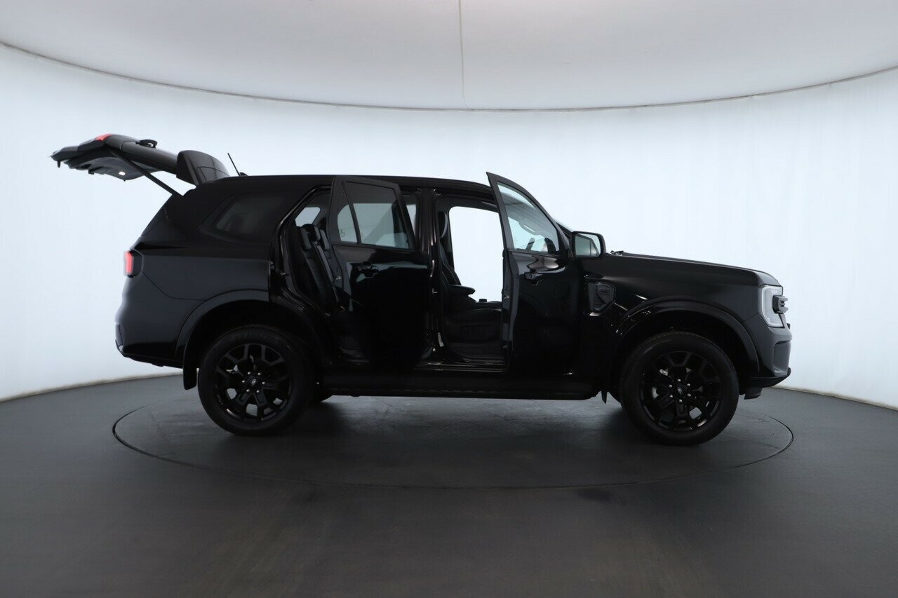 Ford Everest image 2