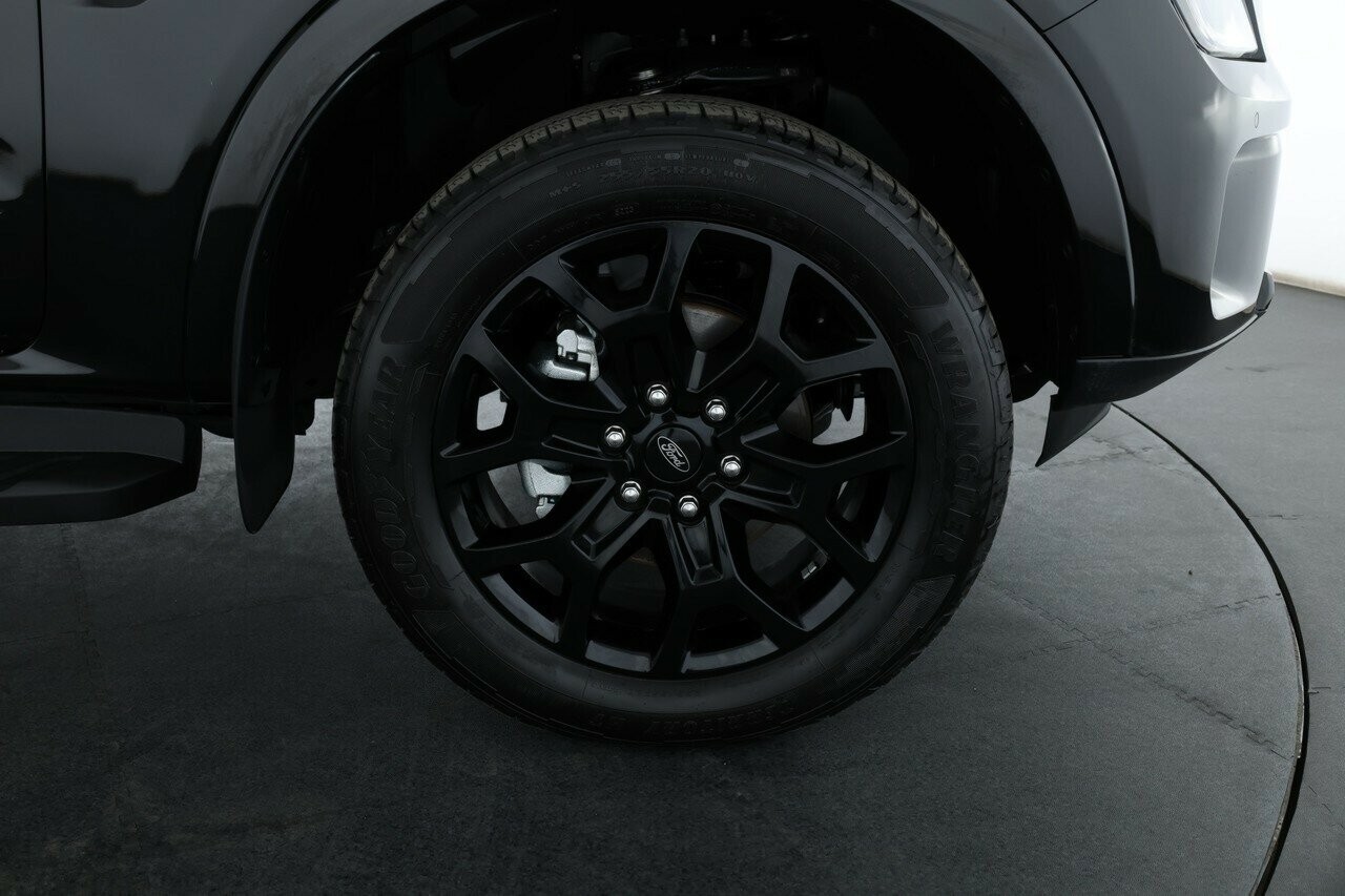 Ford Everest image 4
