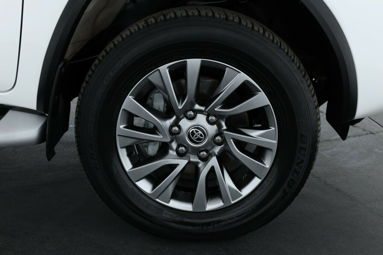 Toyota Fortuner image 4