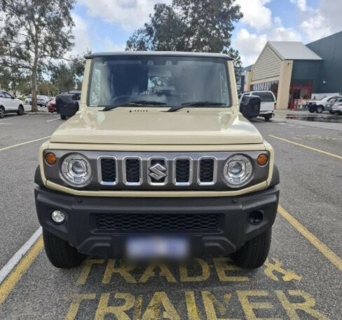 Suzuki Jimny image 1
