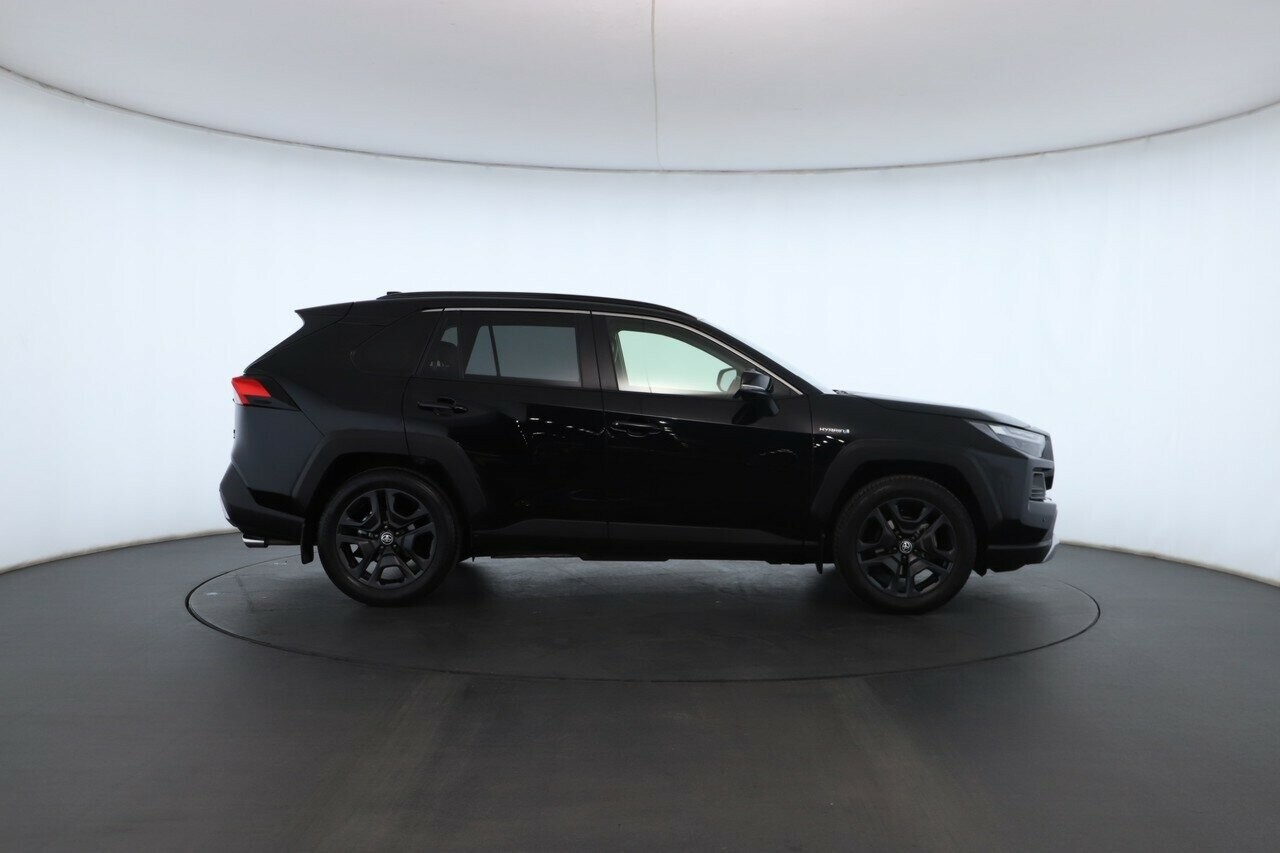 Toyota Rav4 image 3