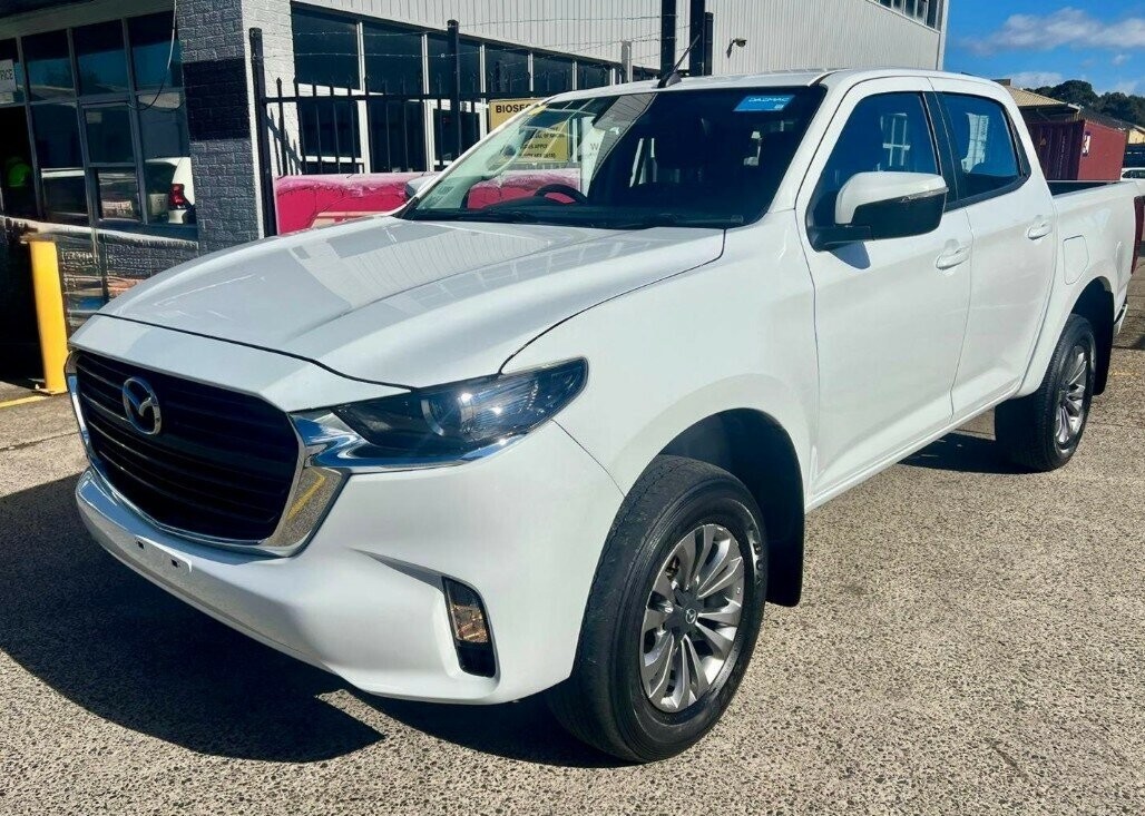 Mazda Bt-50 image 1