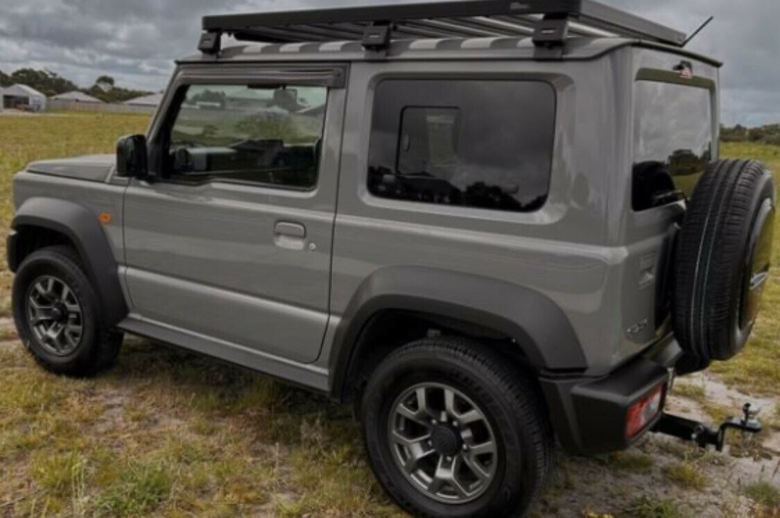 Suzuki Jimny image 2