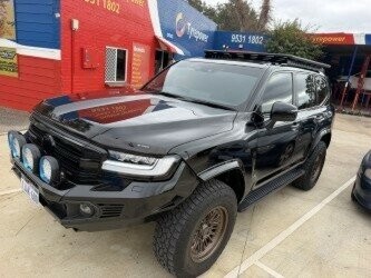 Toyota Landcruiser image 1