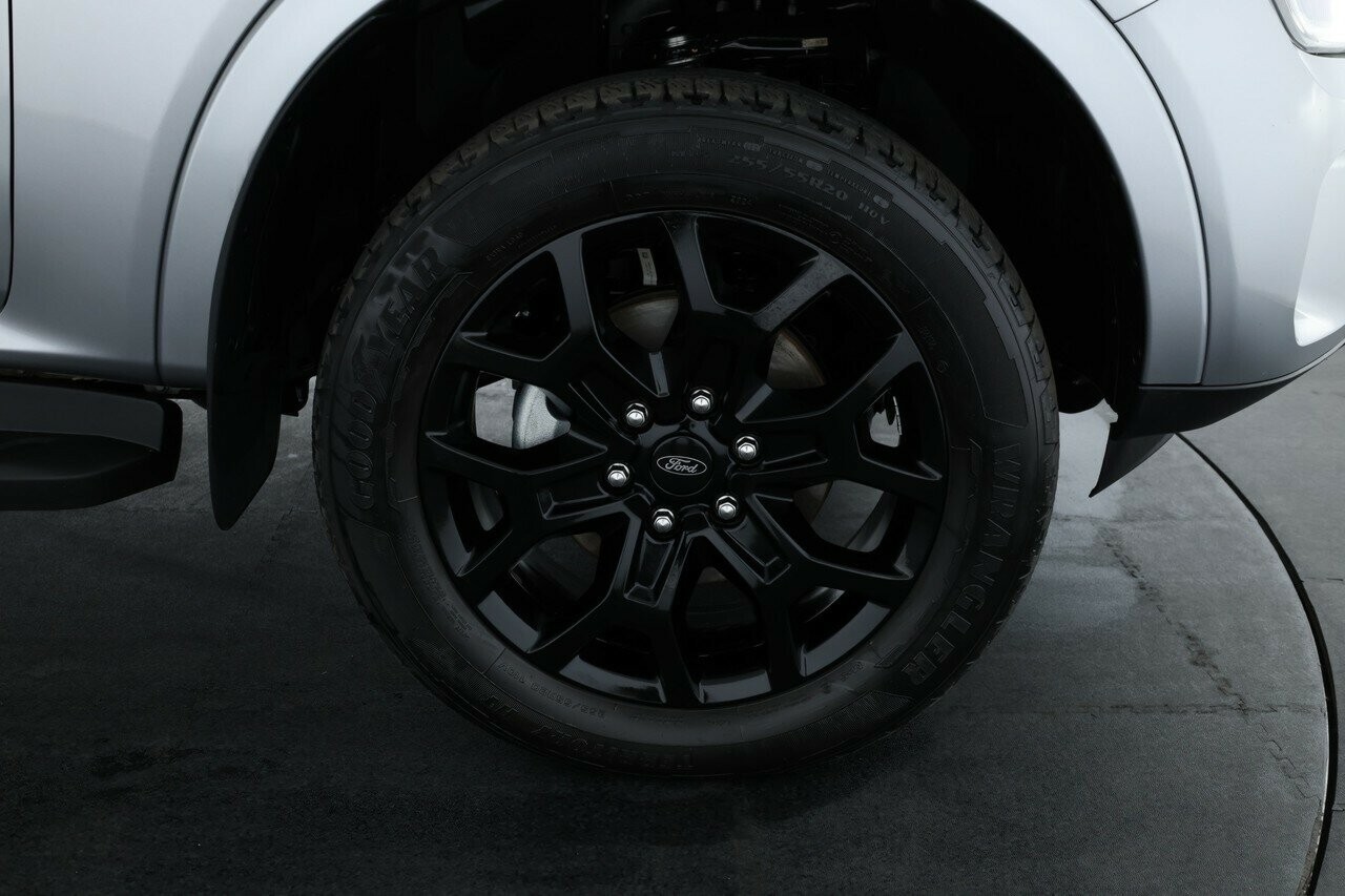 Ford Everest image 4