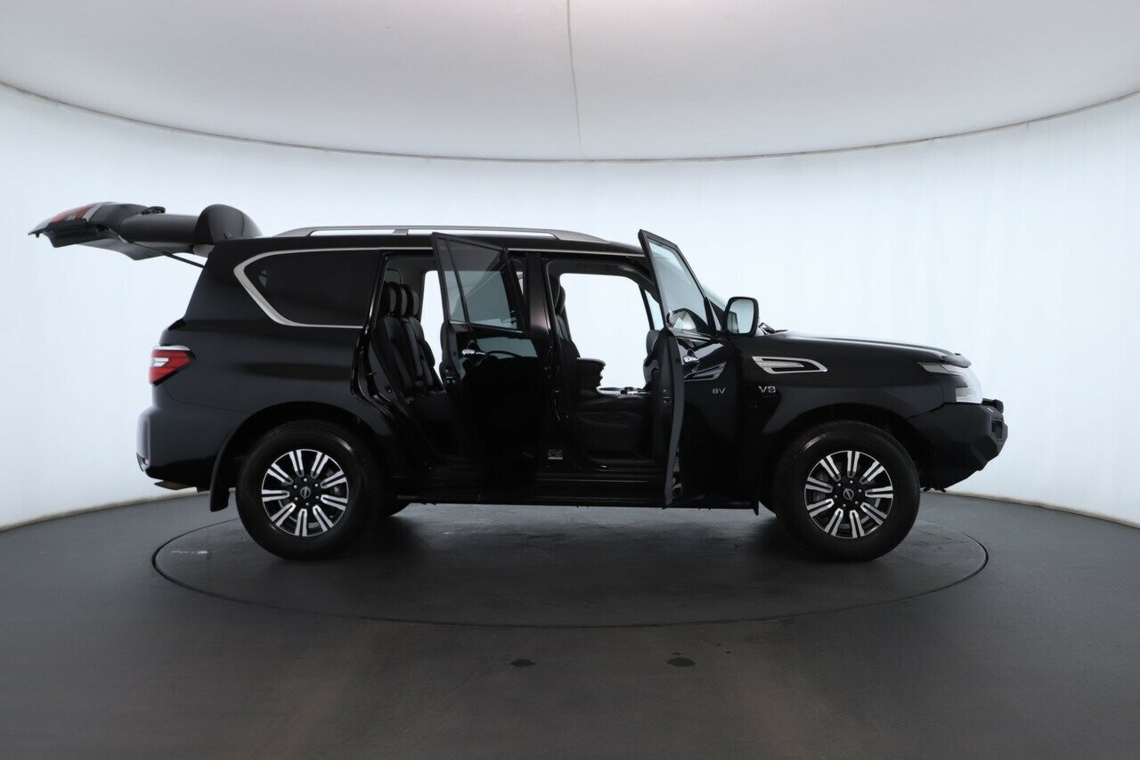 Nissan Patrol image 2