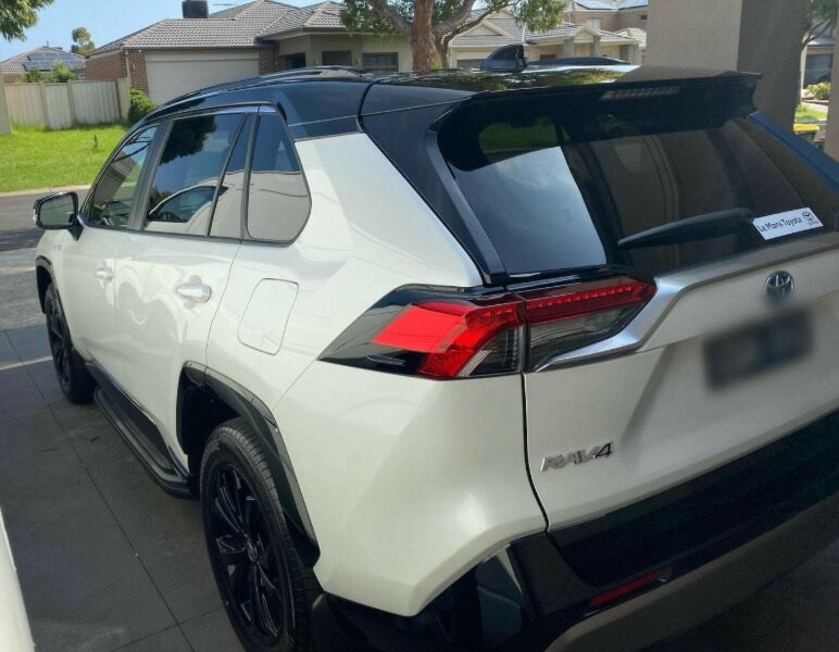 Toyota Rav4 image 3