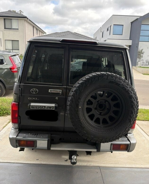 Toyota Landcruiser image 4