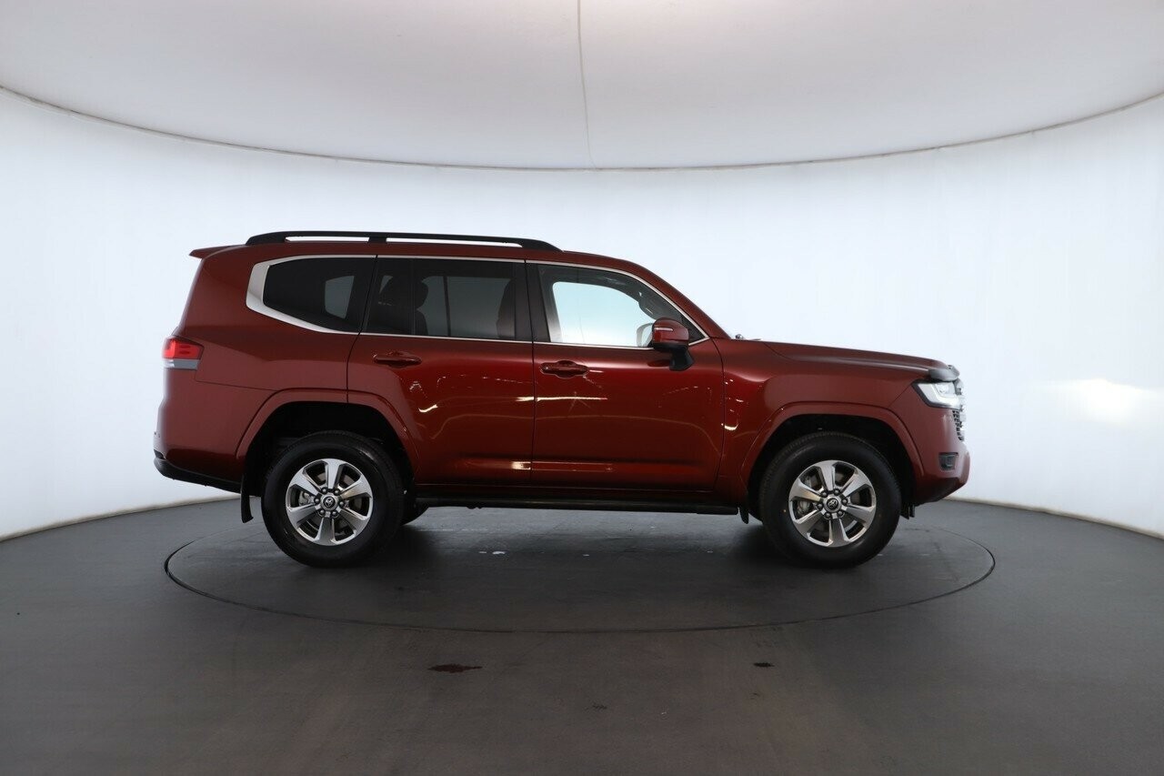 Toyota Landcruiser image 3