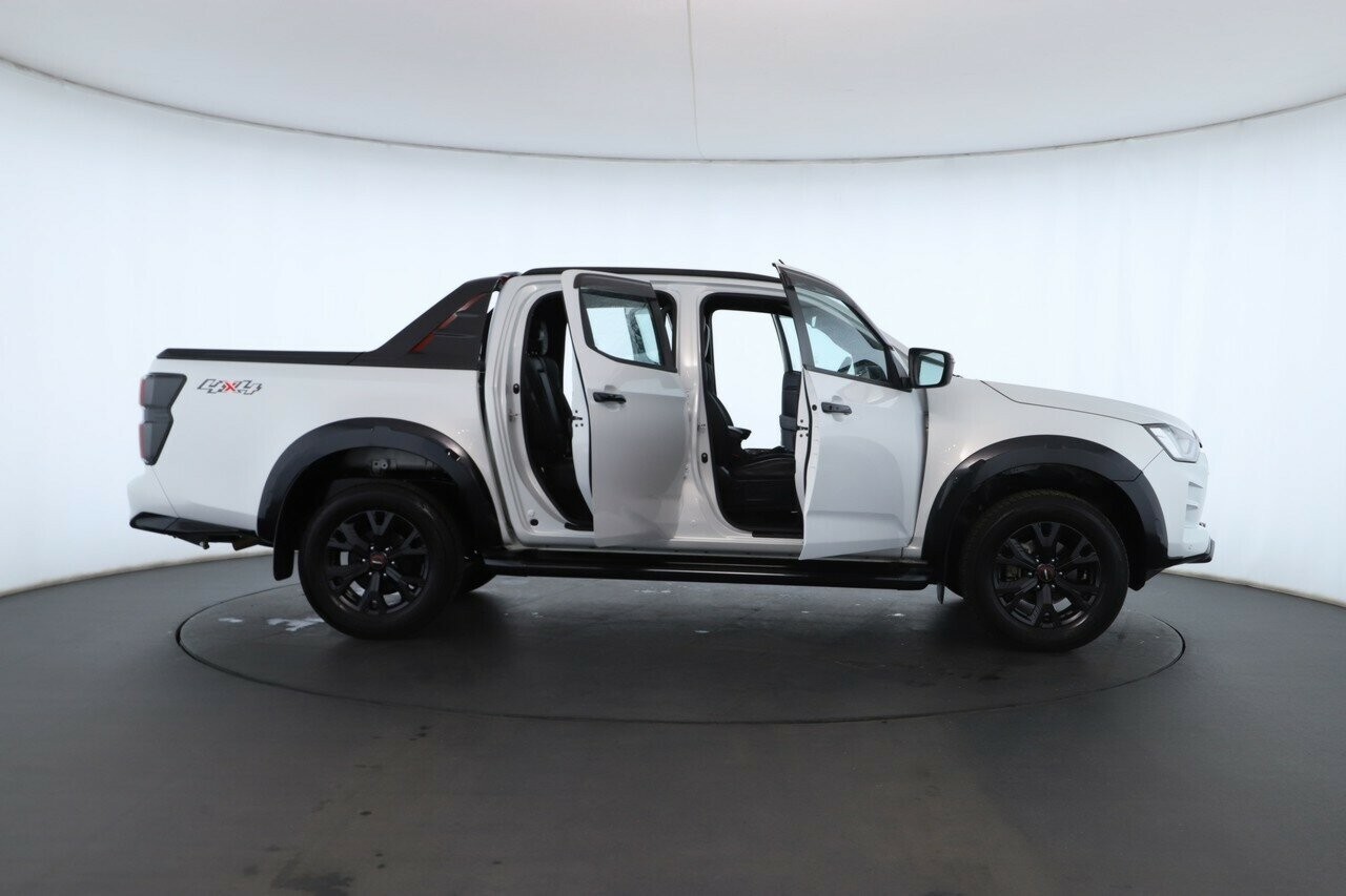 Isuzu D-max image 2