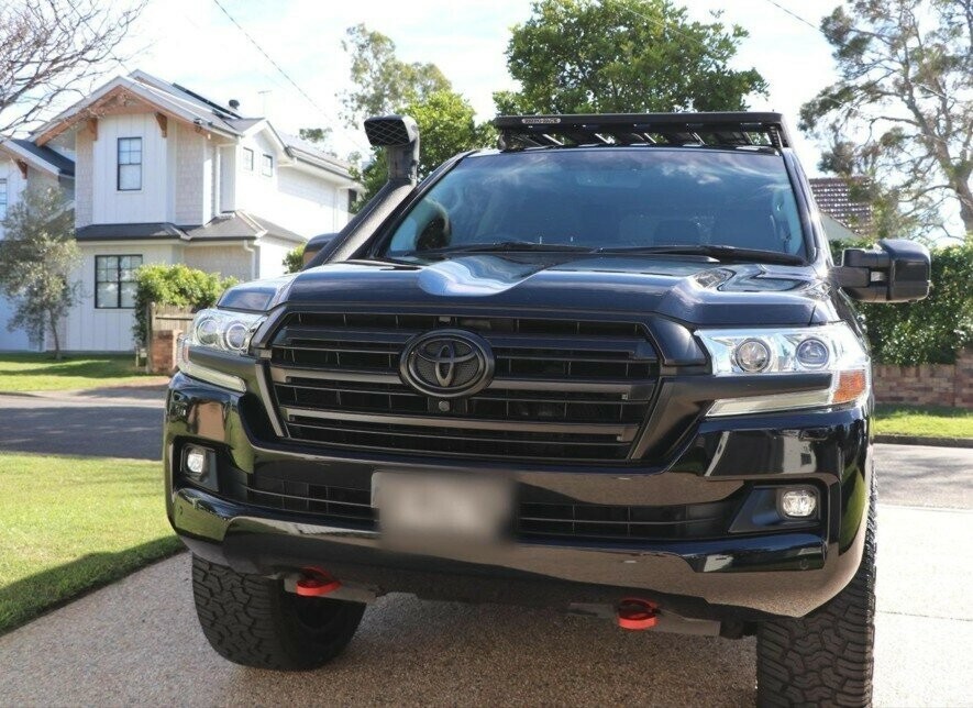 Toyota Landcruiser image 1