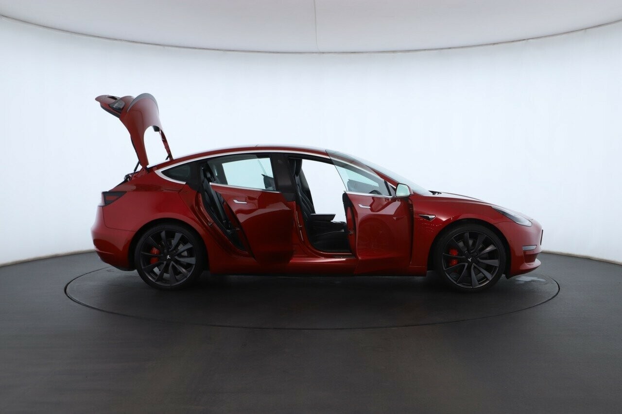 Tesla Model 3 image 2