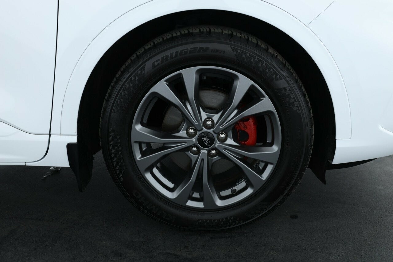 Ford Escape image 4
