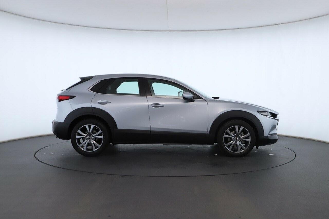 Mazda Cx-30 image 3