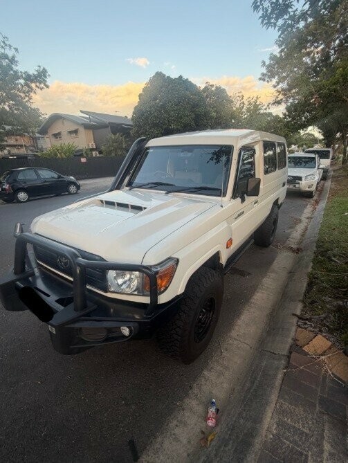 Toyota Landcruiser image 1