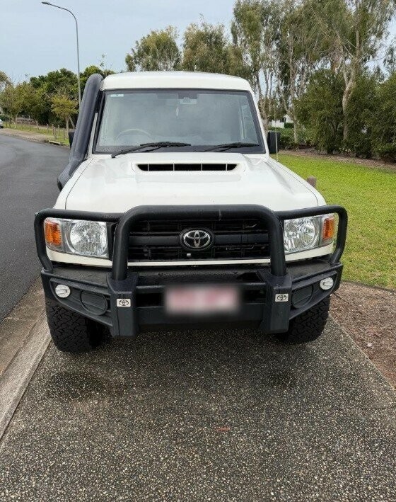 Toyota Landcruiser image 2