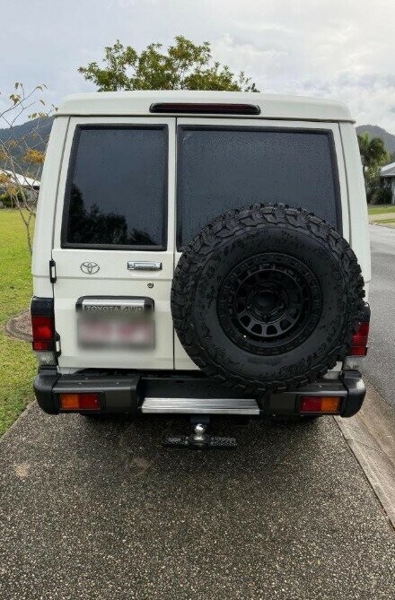 Toyota Landcruiser image 4