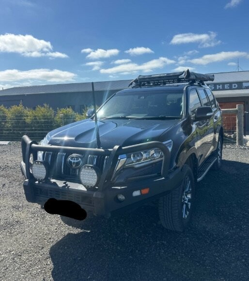 Toyota Landcruiser Prado image 2