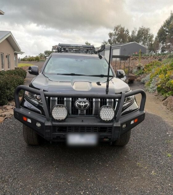 Toyota Landcruiser Prado image 4
