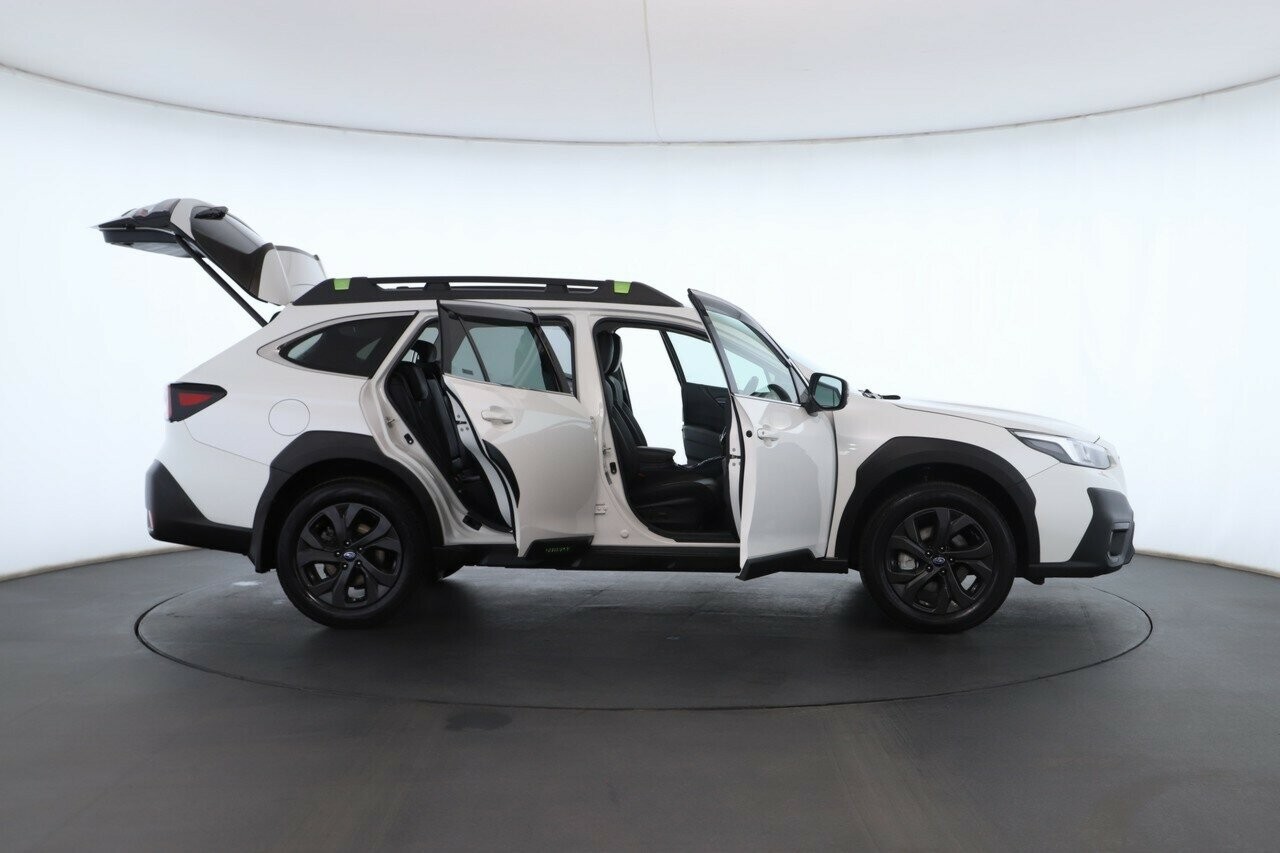 Subaru Outback image 2