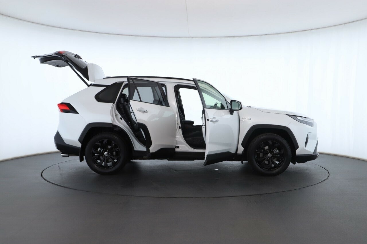Toyota Rav4 image 2