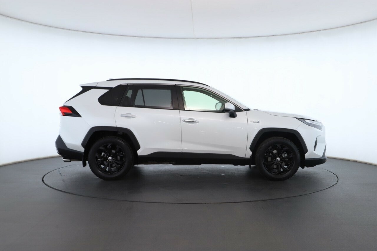Toyota Rav4 image 3