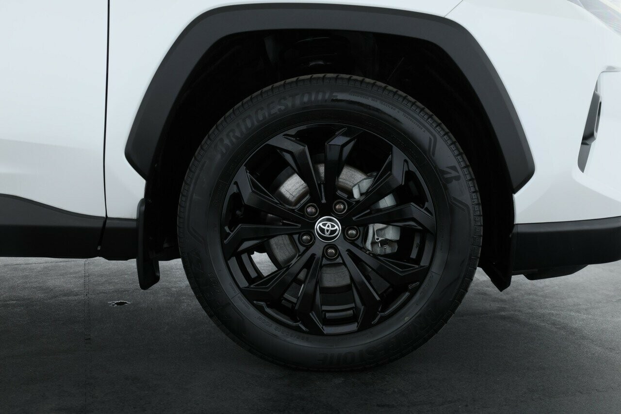 Toyota Rav4 image 4