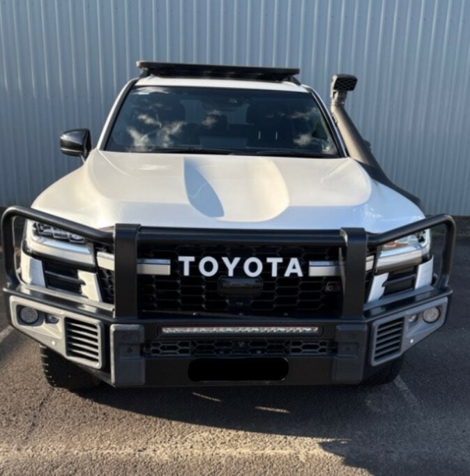 Toyota Landcruiser image 1