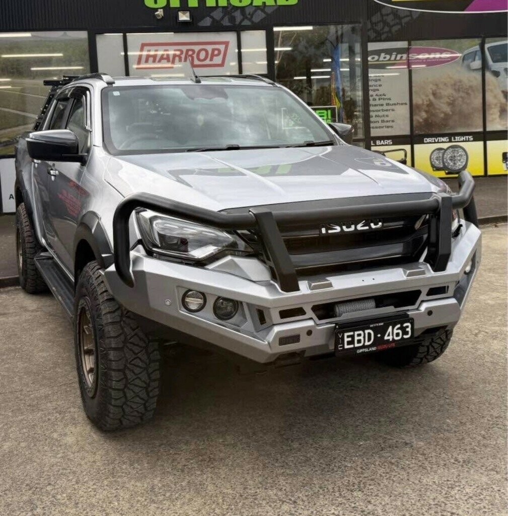 Isuzu D-max image 1