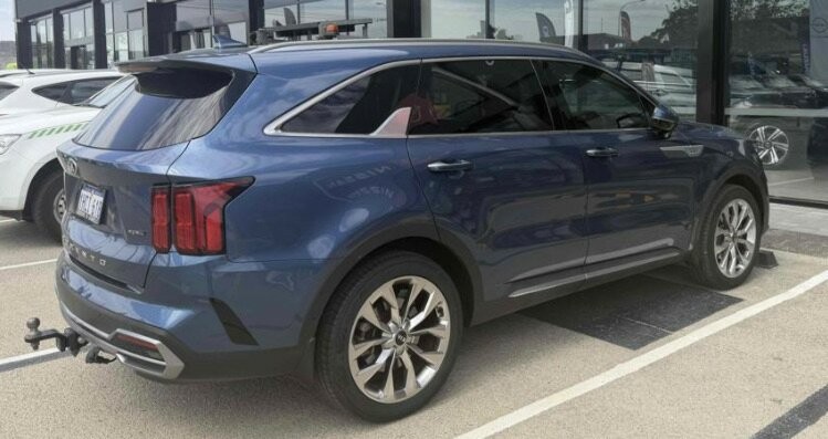 Kia Sorento image 4