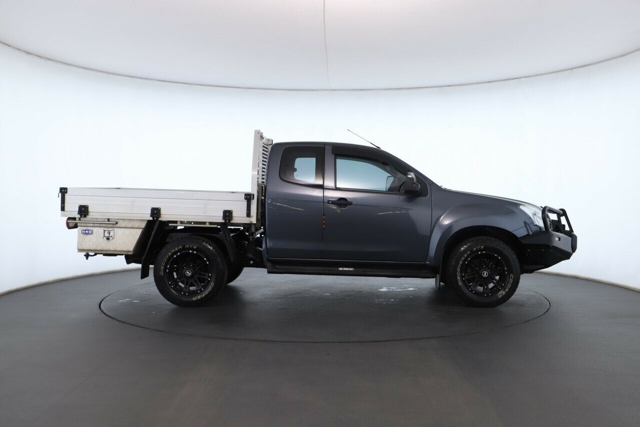 Isuzu D-max image 3
