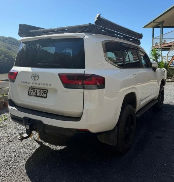 Toyota Landcruiser image 3