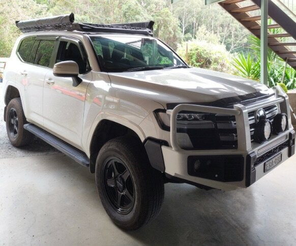 Toyota Landcruiser image 4