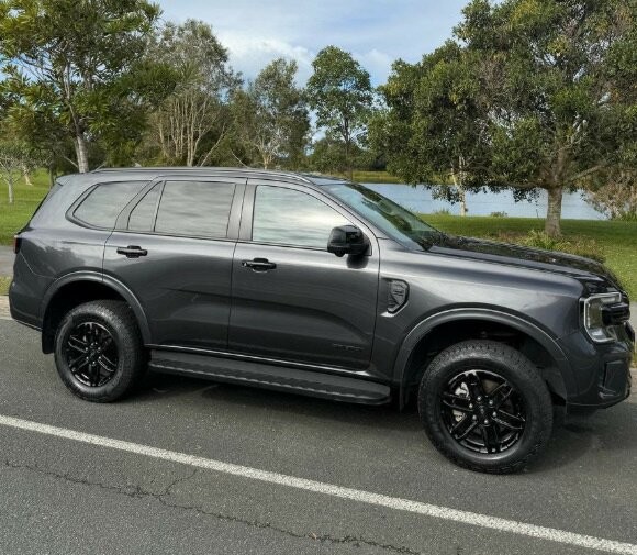 Ford Everest image 4