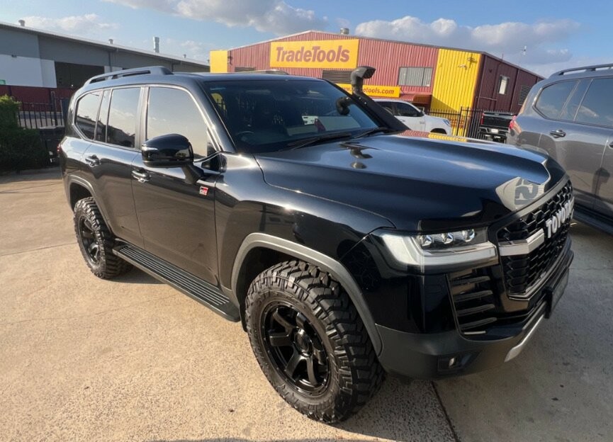 Toyota Landcruiser image 1