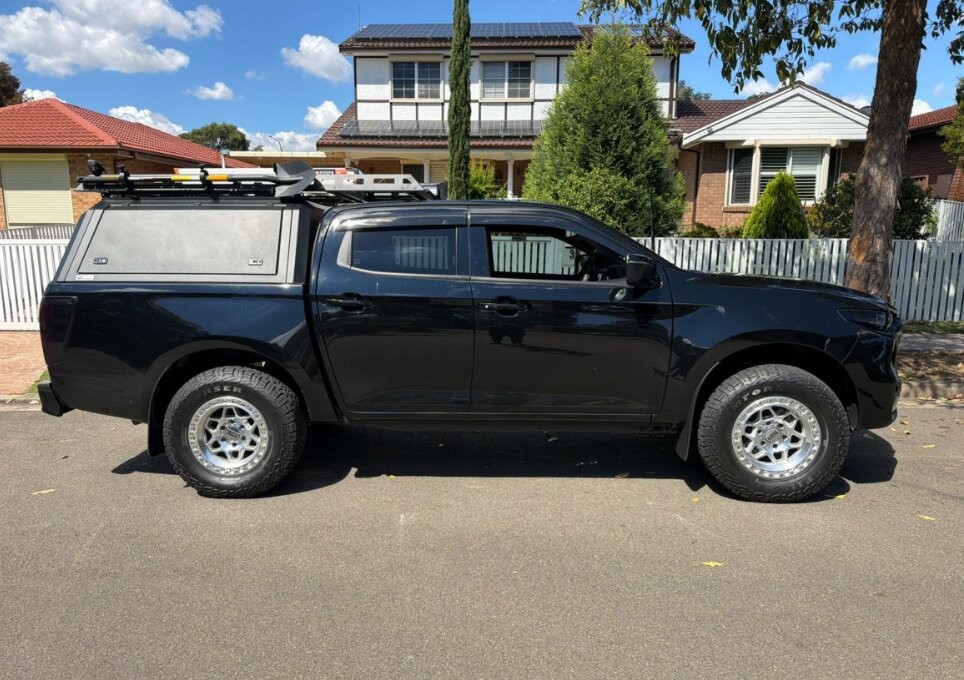 Mazda Bt-50 image 2