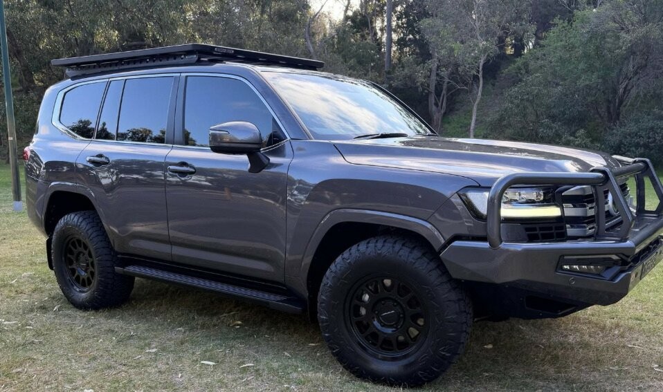 Toyota Landcruiser image 1