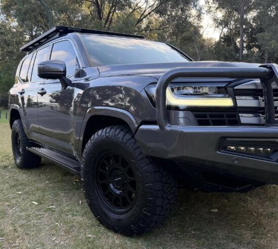 Toyota Landcruiser image 2
