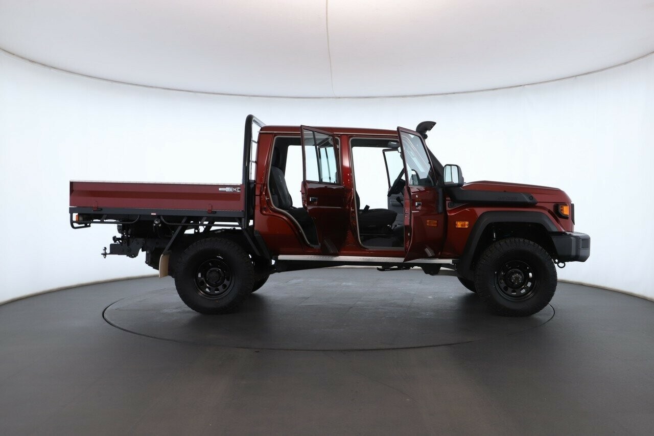 Toyota Landcruiser image 2