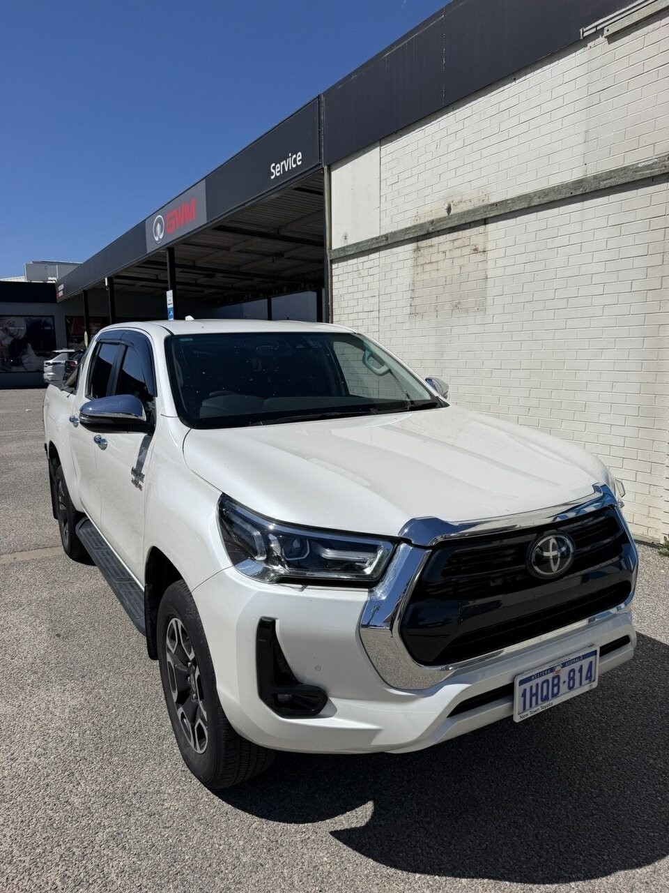 Toyota Hilux image 1
