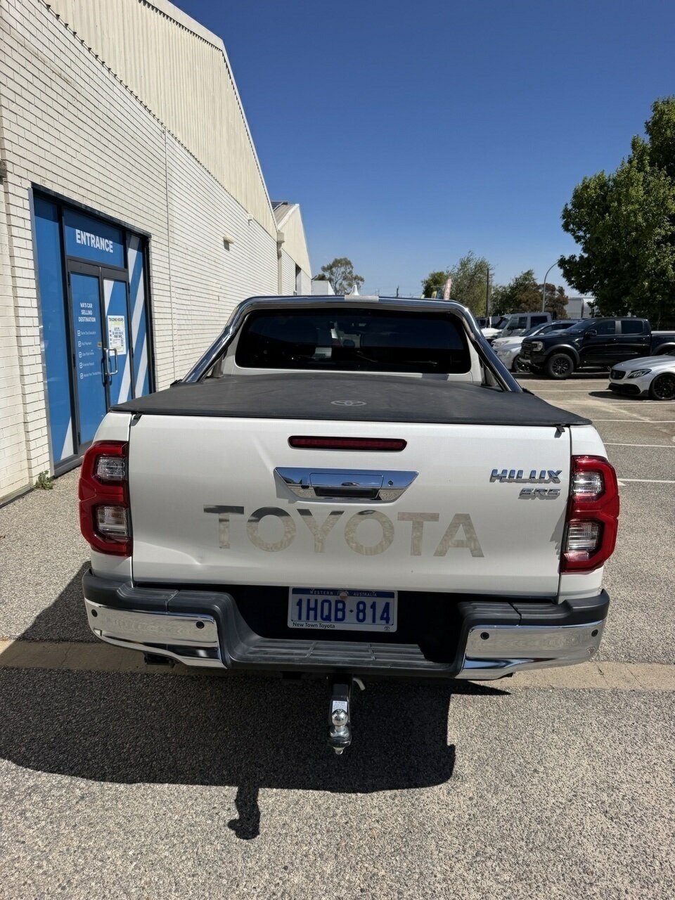 Toyota Hilux image 4
