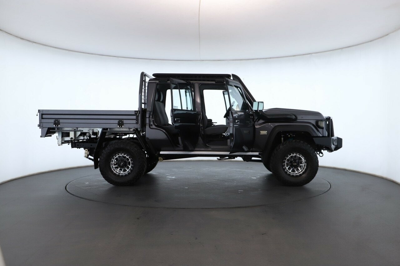 Toyota Landcruiser image 2