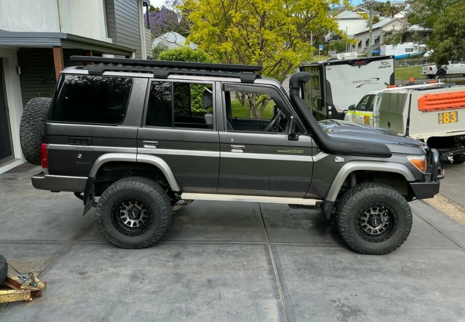Toyota Landcruiser image 1