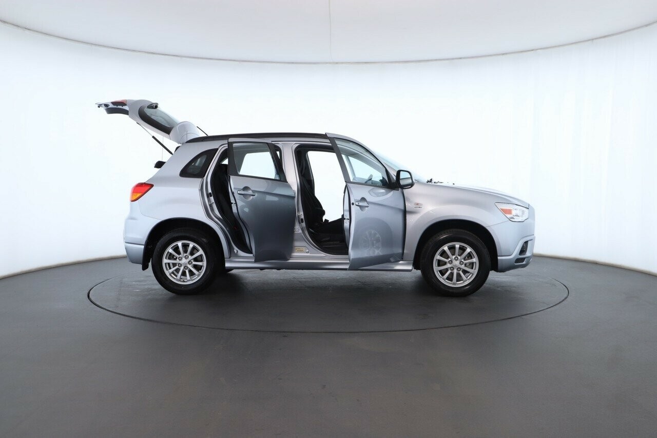 Mitsubishi Asx image 2